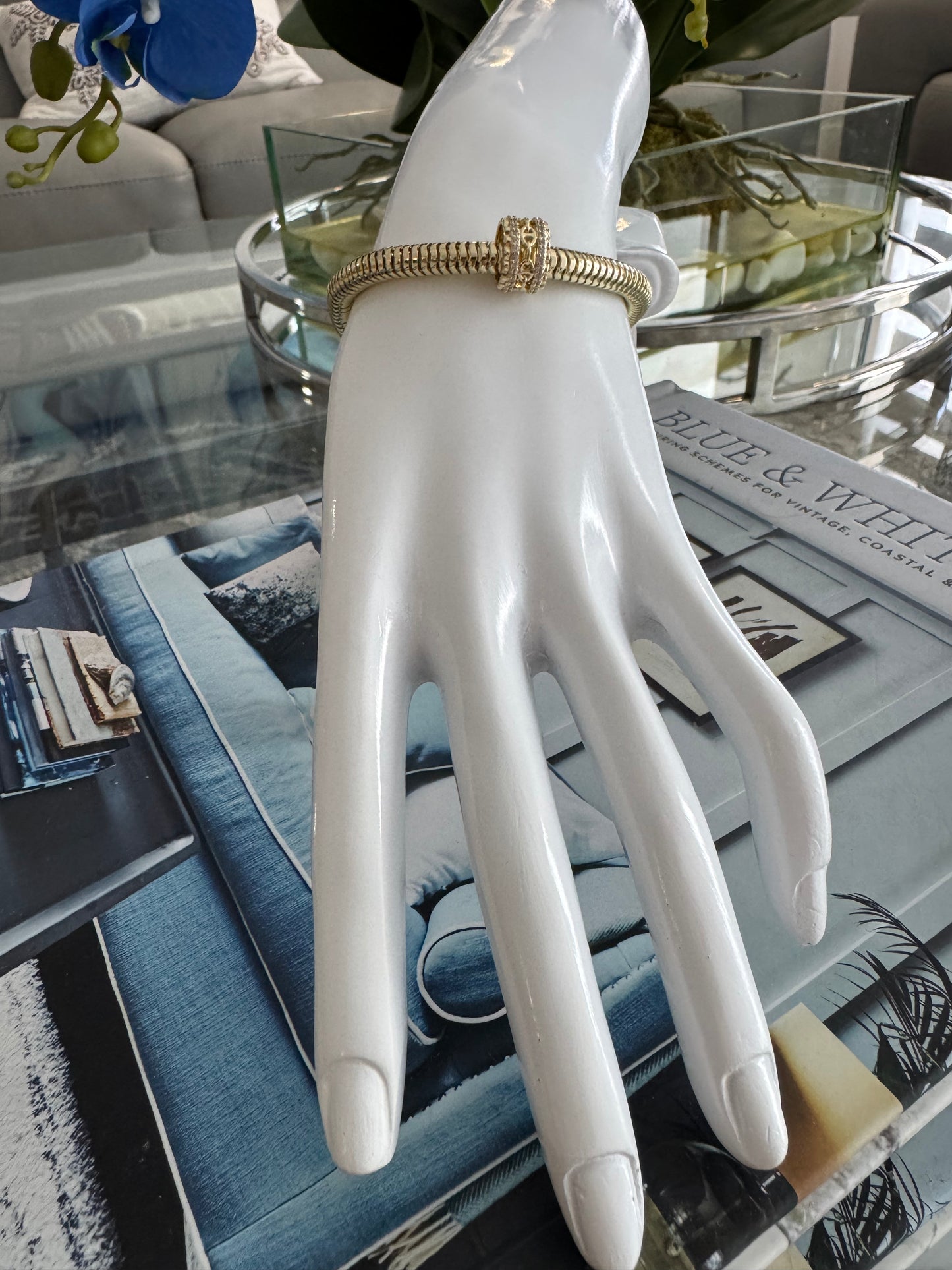 ✨ Pulsera Tipo Pandora en Oro Laminado 14K – Con Dije Central Calado ✨