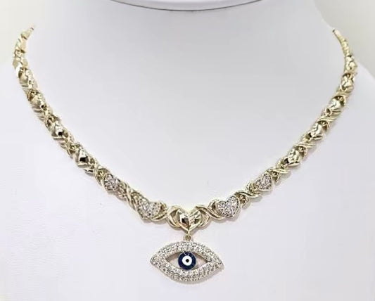 Collar Dorado con Dije Ojo Turco y Corazones Pavé – Protección & Glamour