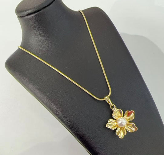 Cadena con Perla